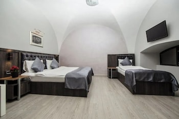 Family Triple Room City View