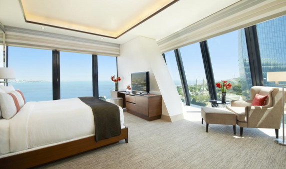 One Bedroom Suite City View