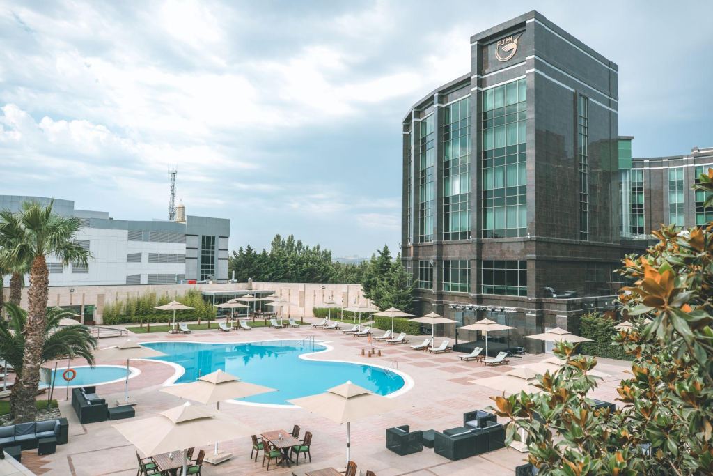 Fly inn Baku