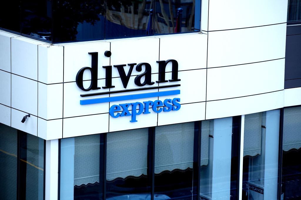 Divan Express Baku Hotel