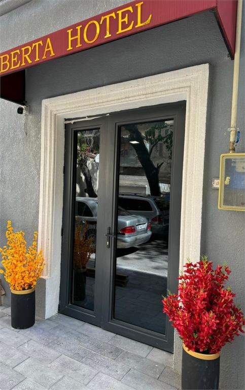 Liberta hotel