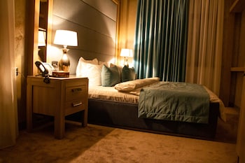 Comfort Double Room 1 King Bed City View